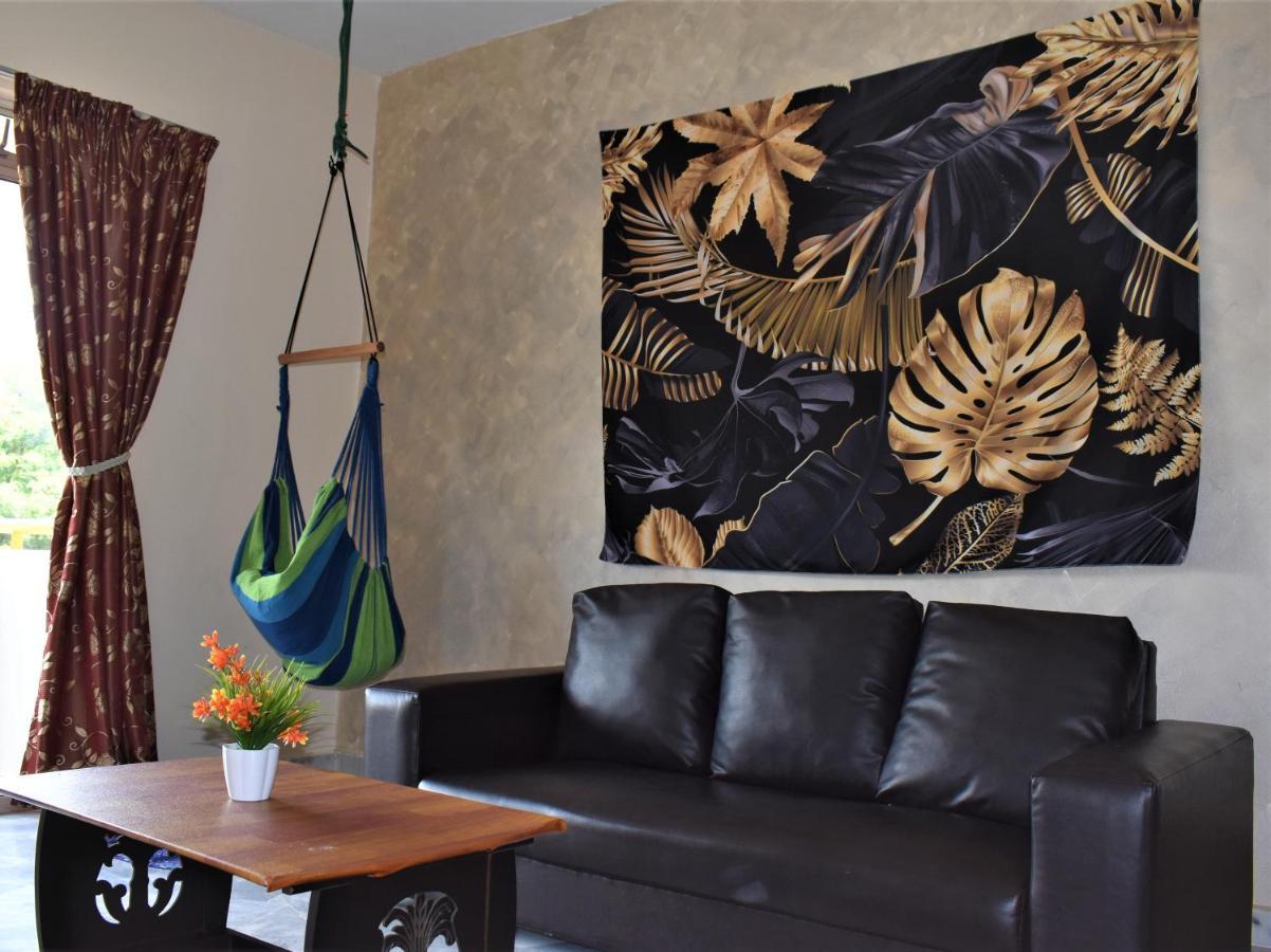 Purnama Homestay At Oceanview Resort Πορτ Ντίξον Εξωτερικό φωτογραφία